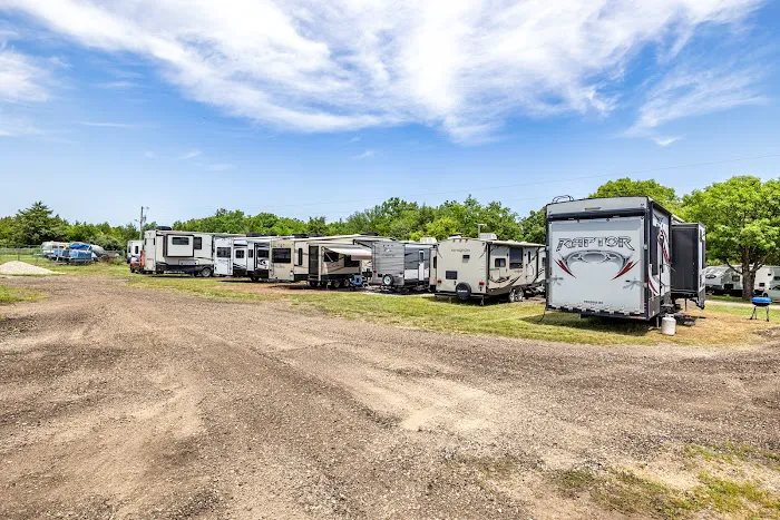Happy Joy Acres - RV Park & Campground Picture 3