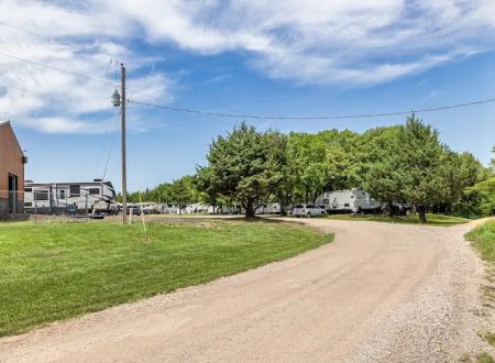 Happy Joy Acres - RV Park & Campground