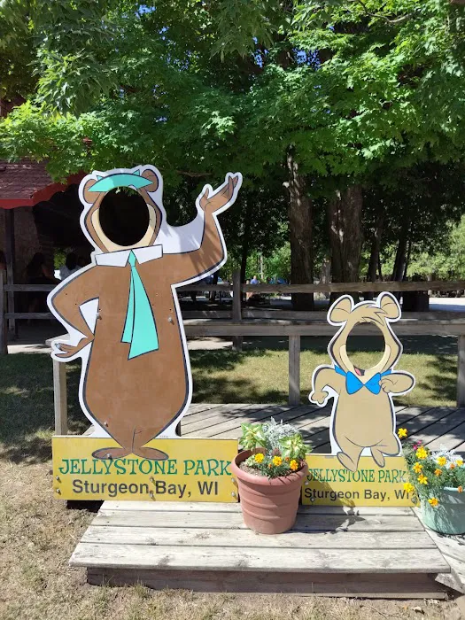 Door County Jellystone Park in Sturgeon Bay Picture 3