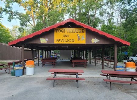 Door County Jellystone Park in Sturgeon Bay