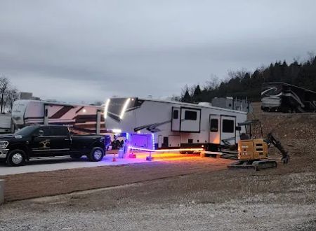 Whispering Oaks RV Park