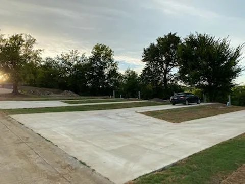 Whispering Oaks RV Park Picture 5