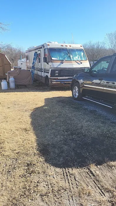 Hilton Mobile Home Park Picture 2