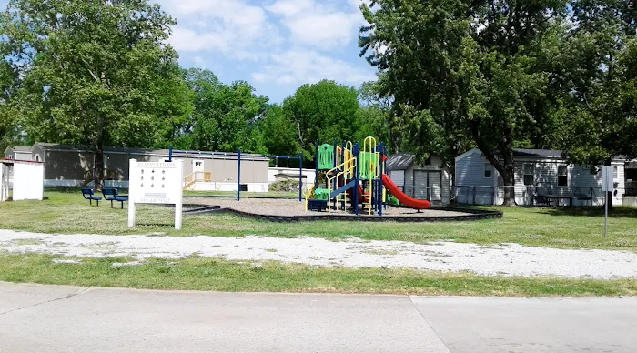 Cherry Hill Manufactured Home Community Picture 9