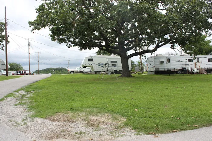 Rt 66 Mobile Home & RV Park Picture 1