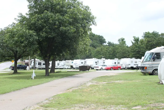 Rt 66 Mobile Home & RV Park Picture 3