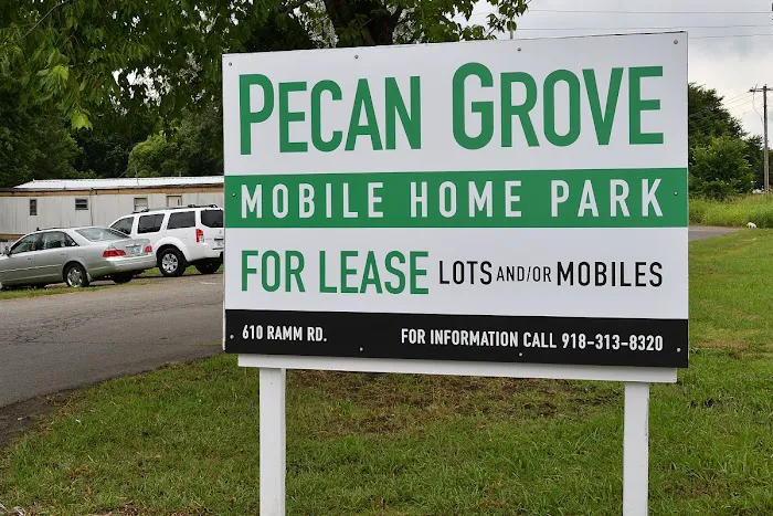 Pecan Grove Mobile Home Park Picture 1