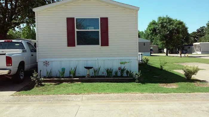 Cavalier Mobile Home Park Picture 2