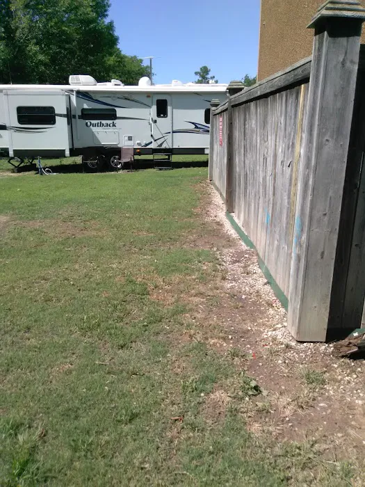Henryetta RV & Mobile Home Picture 3