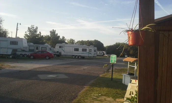 Henryetta RV & Mobile Home Picture 7