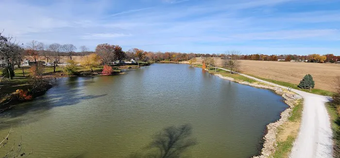 Town & Country Lakes Picture 5