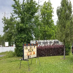 Live Oaks RV Parks Picture 9