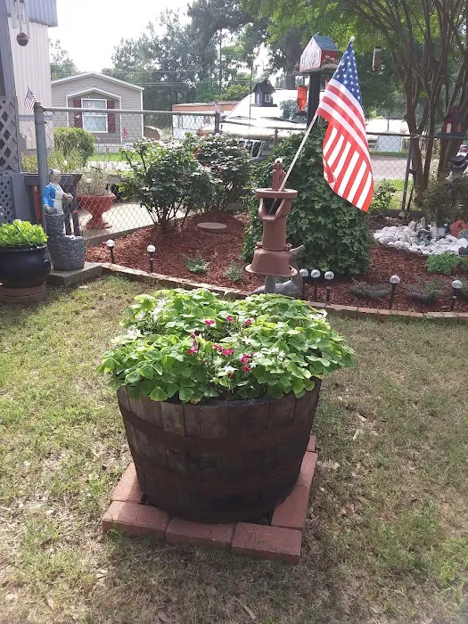 Ridgeview Mobile Home Village Picture 4