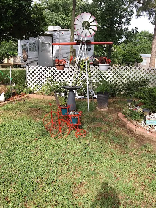 Ridgeview Mobile Home Village Picture 8