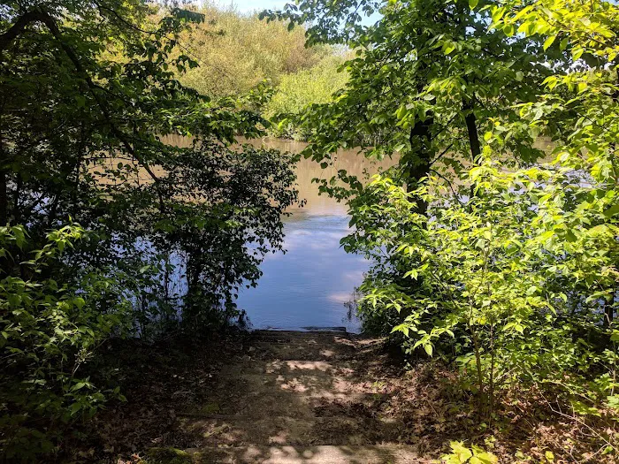 Cedar Bend Campground Picture 5