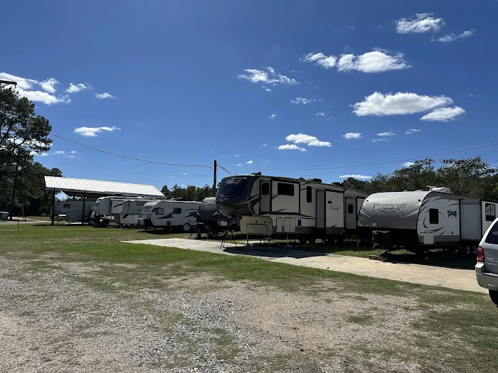 Star Gaze Haven RV Park Picture 9