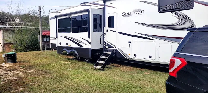 Evergreen RV Park Picture 6