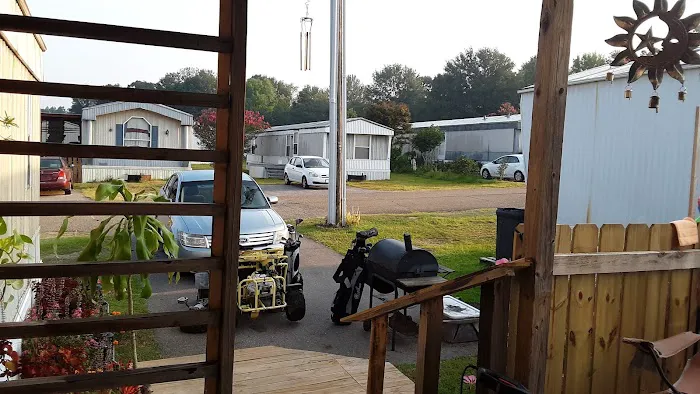 Bellecrest Mobile Home Village Picture 7