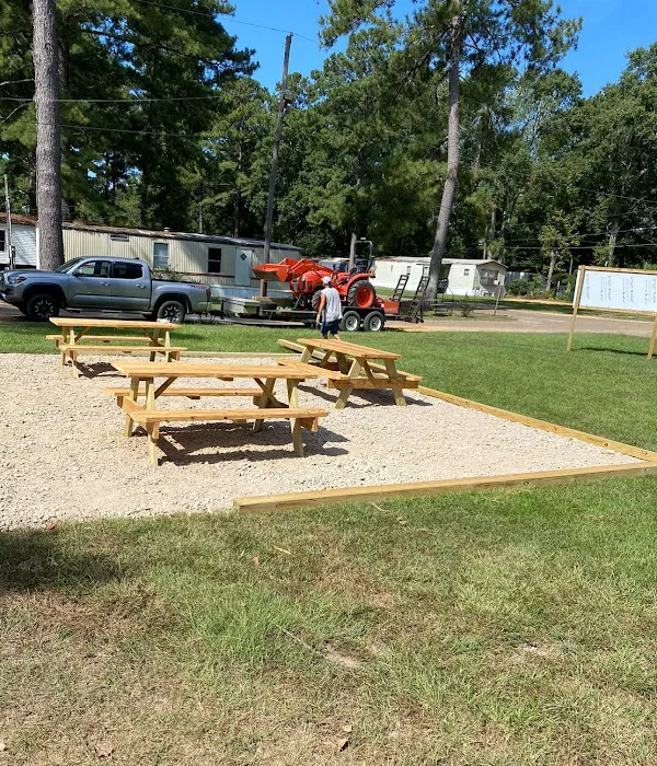 Forrest Gardens Community Picture 2