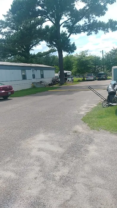 Panther Mobile Home Park Picture 4