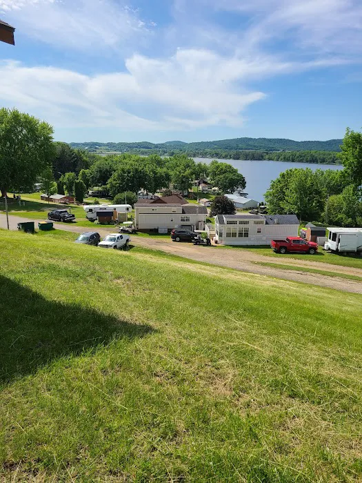 Neshonoc Lakeside Campground Picture 4