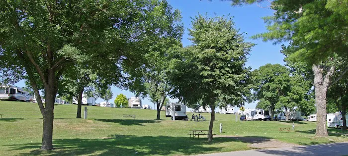 Neshonoc Lakeside Campground Picture 3