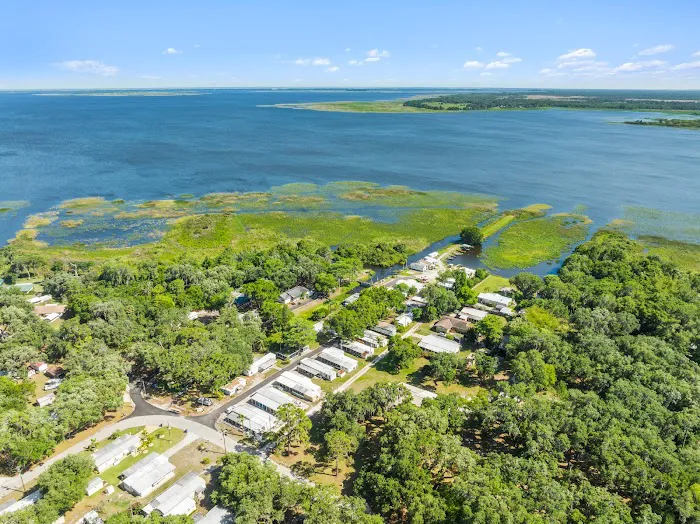 Oak Shores Picture 2