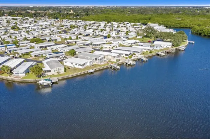 Americana Cove Picture 6