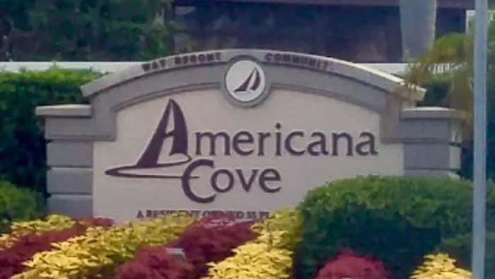 Americana Cove Picture 10