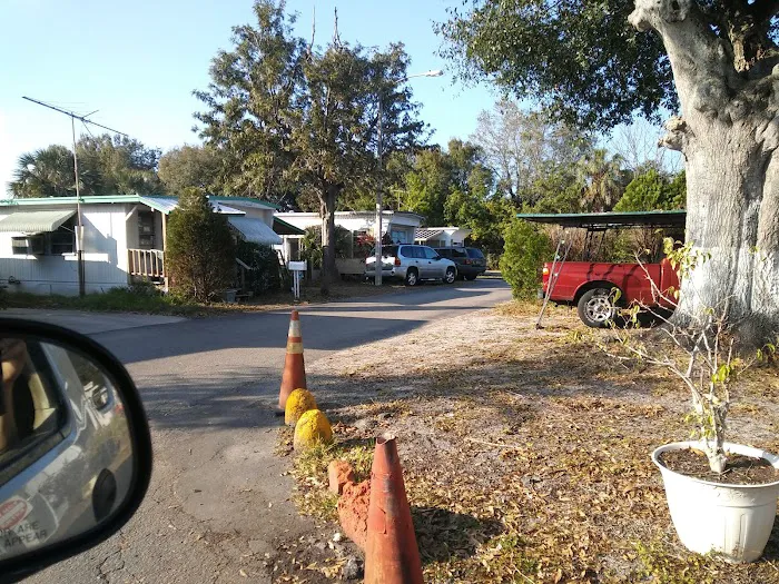 Hollywood MHC Picture 9