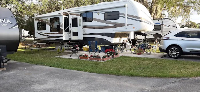 Port St Lucie RV Resort Picture 9