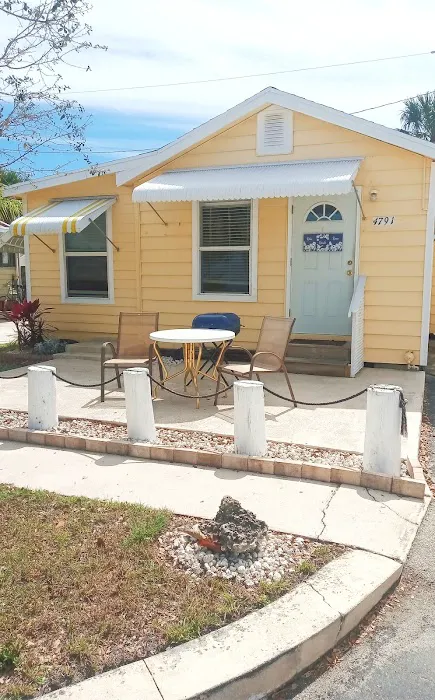 Blue Heron Cottages & Mobile Home Park Picture 2