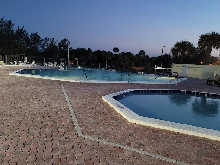 Holiday Out at St Lucie Picture 6