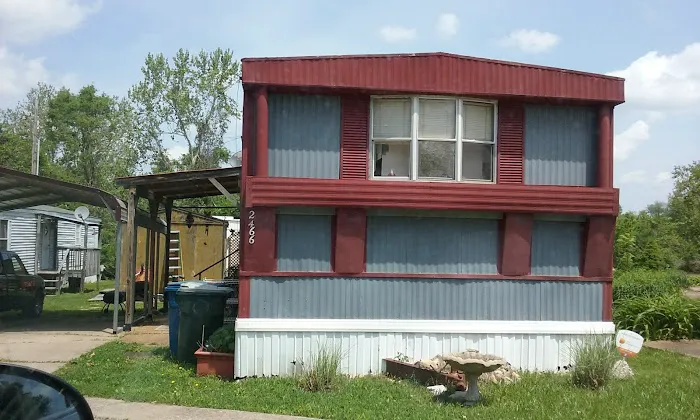 Ozark Mobile Home Park Picture 7