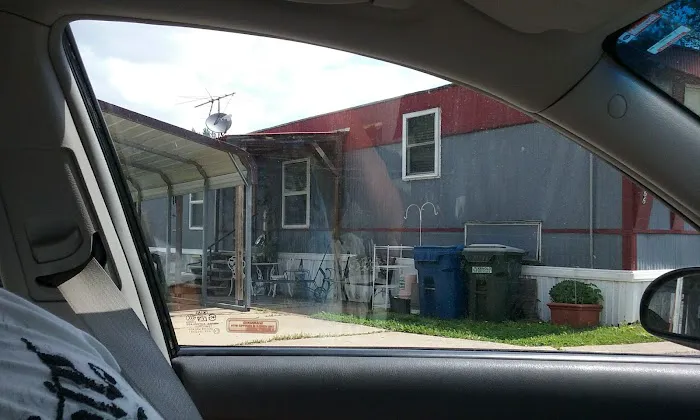 Ozark Mobile Home Park Picture 4