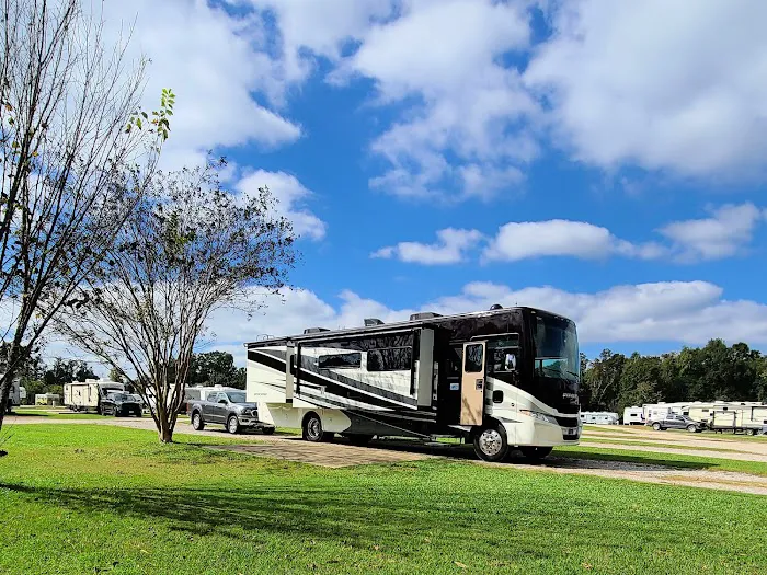 The Backyard RV Resort Picture 8