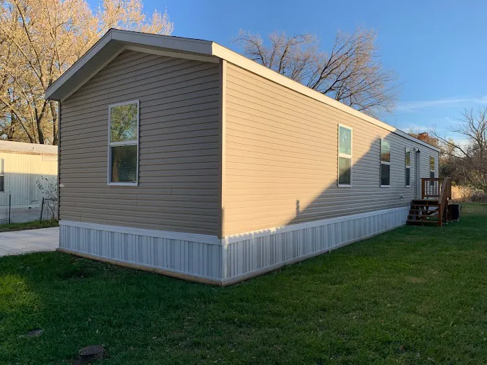 Parkwood Court Mobile Home Park Picture 1