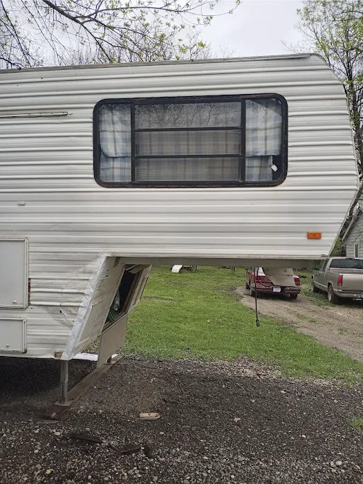 Mineral Springs RV Park & Apartments Picture 4