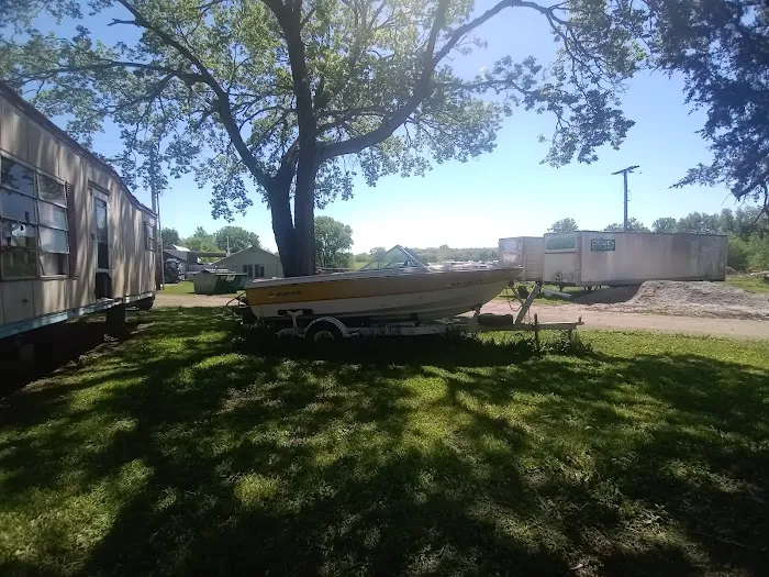 Mineral Springs RV Park & Apartments Picture 5