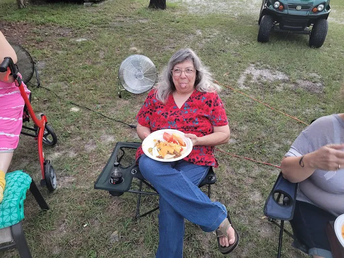 Hawks Nest RV Park & Campground Picture 4