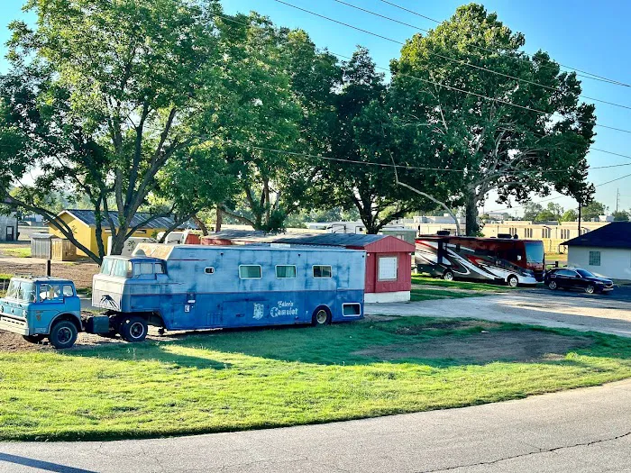 Honcho RV Park Picture 1