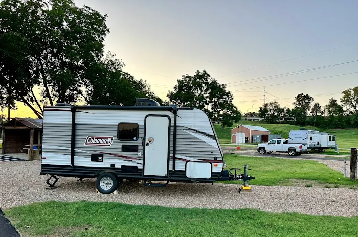 Honcho RV Park Picture 8