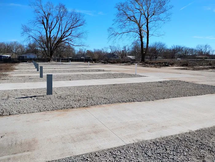 Tulsa's Big Tree RV Park Picture 6