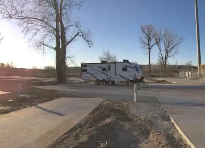 Tulsa's Big Tree RV Park Picture 8