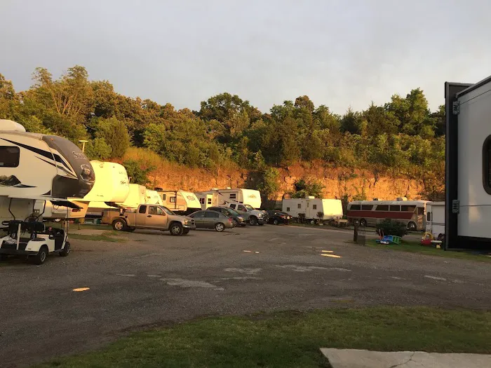 Riverview RV Park Picture 6