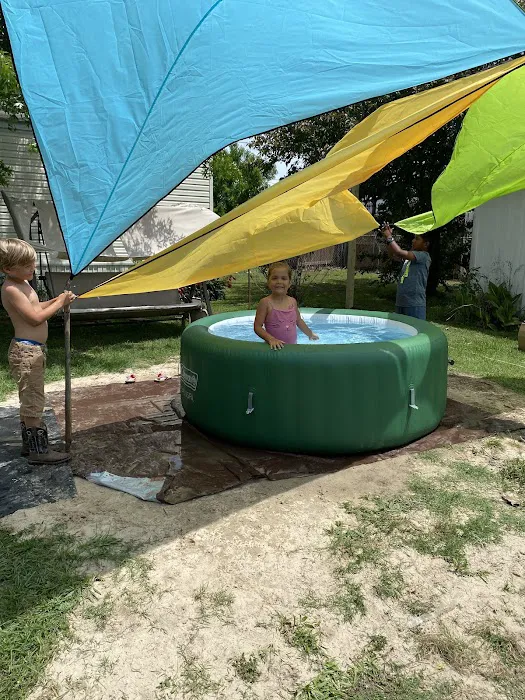 Pioneer RV Park Picture 9