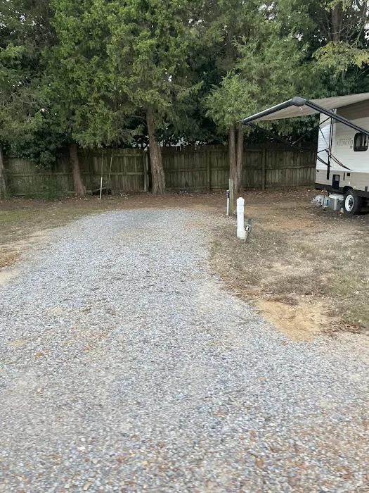 Travelers Camper Park Campground Picture 8