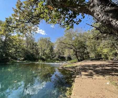 Meramec Springs Country Store & RV Park