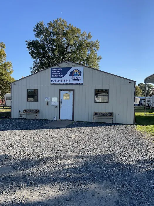 New Wave RV Park Picture 7