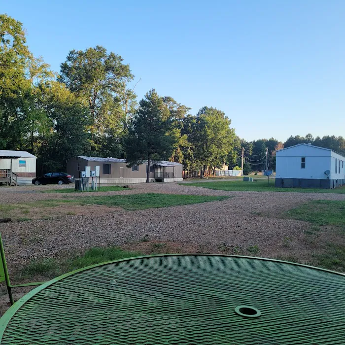 Lone Star RV Park Picture 3
